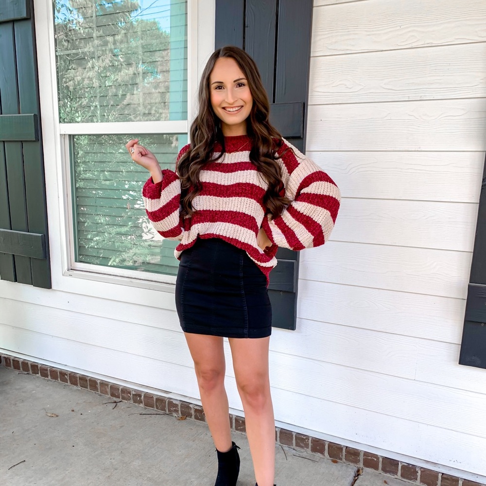 Pink lily sweater size S